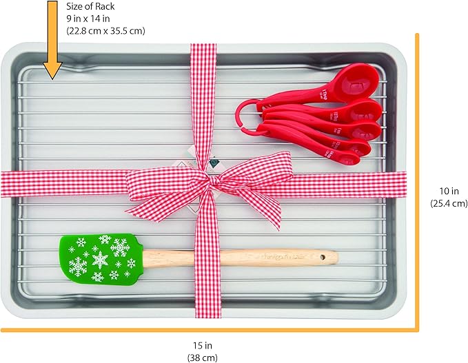 Chicago Metallic Holiday Baking, 8-Piece Set, Multicolor