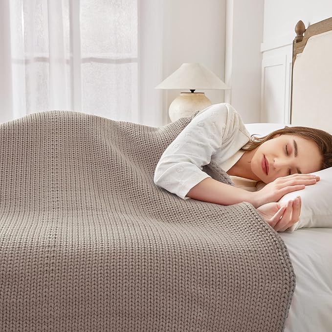 Knitted Weighted Blanket(Beige 50"x60" 7lbs),Home Décor Cooling Throw Blanket for Hot Sleepers,Hand Made Chunky Knit Heavy Blanket Use on Twin Size Bed